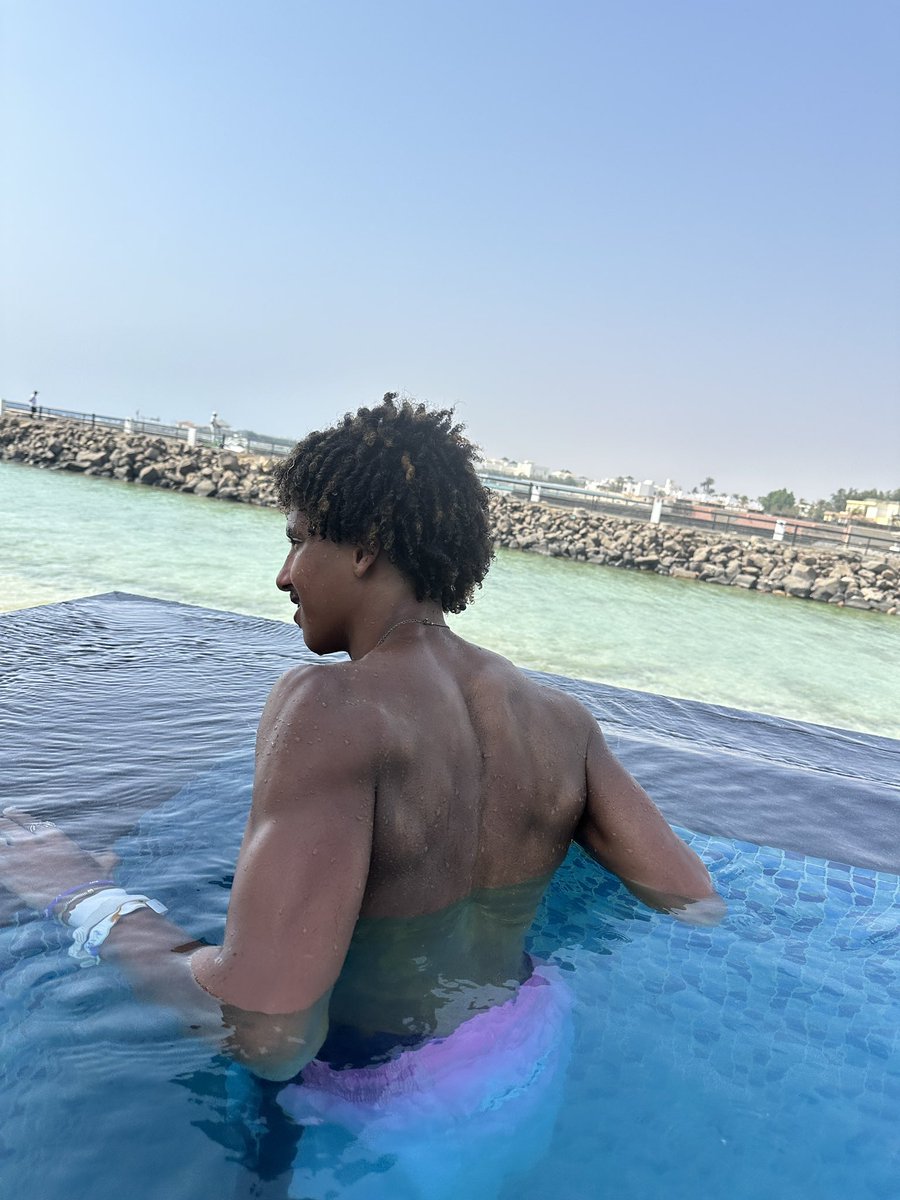 5halid77__'s tweet photo. 🏝️ https://t.co/dCdPU1niuf