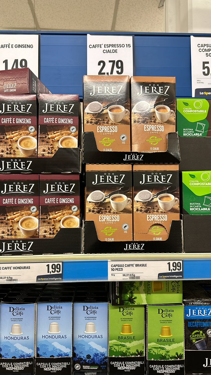 kat0x1's tweet image. Which coffee is better? 🥹
#CoffeeLover #Coffee #GHVIP40 #ai  #machine