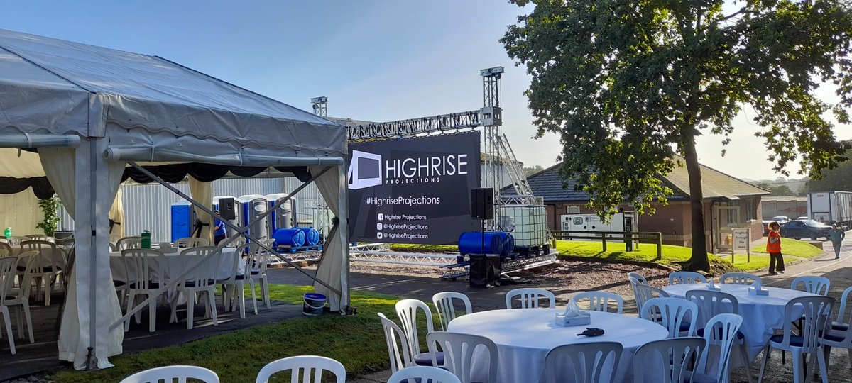 HighRiseproject's tweet image. Lovely day for @PremierFoods_FS Knighton. They hired our 6m #led screen for a video and photos of the years the factory has been there. 

#screenhire #ledscreenhire #mobilescreenhire