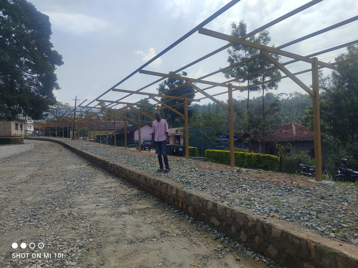 ZP_Chikmagalur's tweet photo. ಮಹಾತ್ಮ ಗಾಂಧಿ ನರೇಗಾ ಯೋಜನೆಯಡಿ ಚಿಕ್ಕಮಗಳೂರು ತಾಲೂಕಿನ ಬ್ಯಾರವಳ್ಳಿ ಗ್ರಾಮ ಪಂಚಾಯಿತಿ ವ್ಯಾಪ್ತಿಯ ಮಲ್ಲಂದೂರು ಗ್ರಾಮದಲ್ಲಿ ಹಳ್ಳಿ ಸಂತೆ ಕಟ್ಟೆಯನ್ನು ಅಭಿವ��ದ್ಧಿ ಪಡಿಸಲಾಗುತ್ತಿದೆ. 

@MgnregsK 
@CommrMGNREGSK 
@gopal17krishna https://t.co/IgDZNTczRl