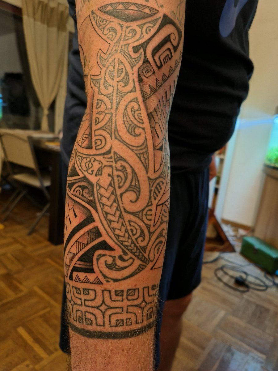 BlueIce1997's tweet photo. I've got a new tattoo yesterday ☺️😊😁

#tattoo #tattooart #polynesiantattoo https://t.co/3ohLanGORN
