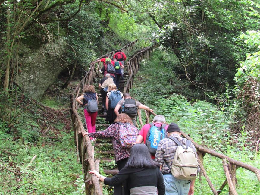Visite guidate alla scoperta del Parco: 7 e 8 ottobre trekking tra natura e archeologia <a href="/ParcoTreja/">ParcoValledelTreja</a> Foto Le Mille e una Notte shorturl.at/dxKNV