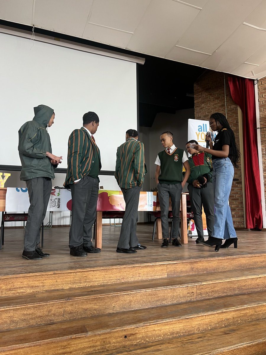 Za Power House tweet media