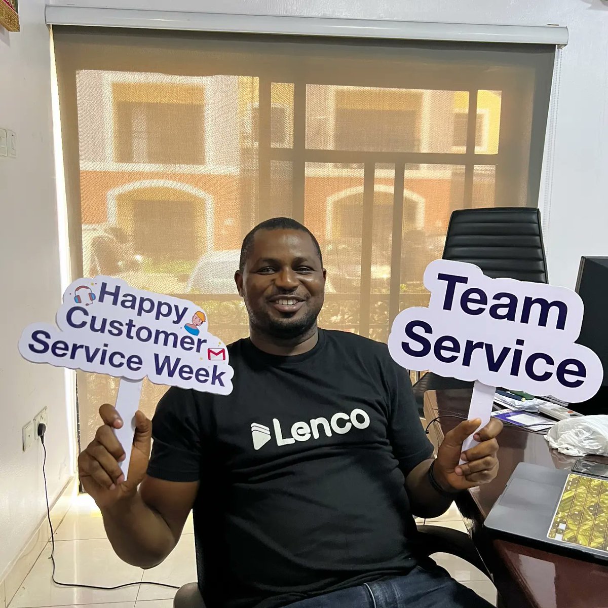LencoSupport's tweet image. It&apos;s Customer Support Week party🎉
We are always at your service🤝

#customersupportweek #teamservice #lencohq
