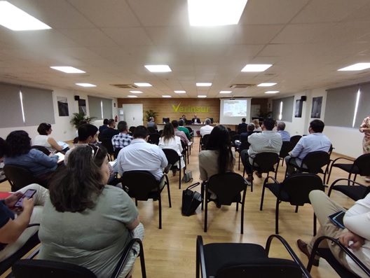 El pasado 28 de septiembre, se celebraron en VERINSUR, unas Jornadas sobre Economía Circular en las que se trataron, además de la propia normativa, temas como la producción de biometano a partir de residuos, así como, el modelo circular de gestión de residuos urbanos.