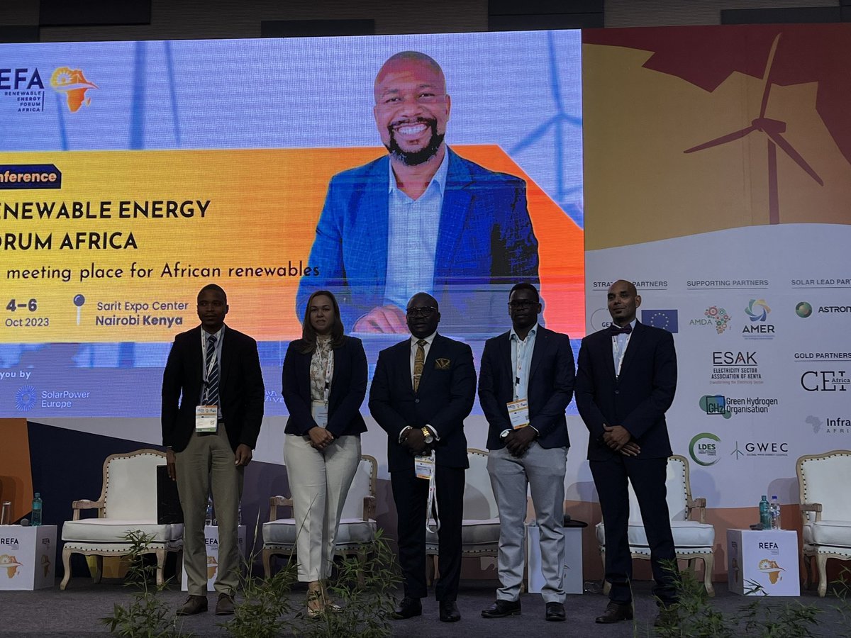 SolarPowerEU's tweet photo. “We are now close to about 300,000 #solar home systems in the Mozambican market - 60% of this has been achieved in the last 2 years

Subsidies play a pivotal role in this growth”

- President @AMER_MOZ @RicksMz #REFA2023 https://t.co/AEsFoRkUUE