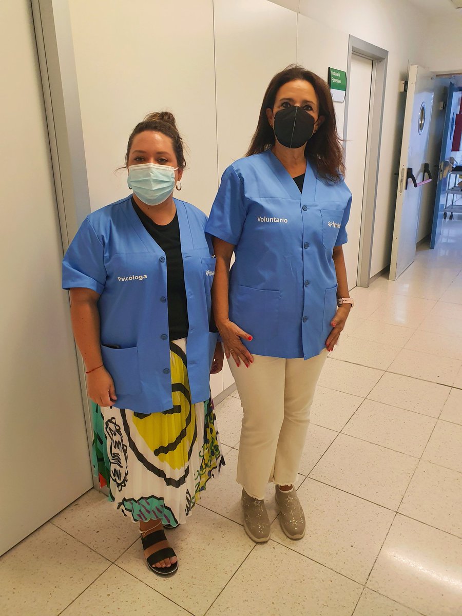 💙Estamos d estreno con nuestro nuevo uniforme del voluntariado hospitalario <a href="/fundacion_fmaec/">Fundación FMAEC</a> d asistencia a familiares y enfermos de #Cancer, todo el año💙un servicio gratuito d grandes profesionales psicólogas,que están para ayudar y hacer sentir a los pacientes que están ahí