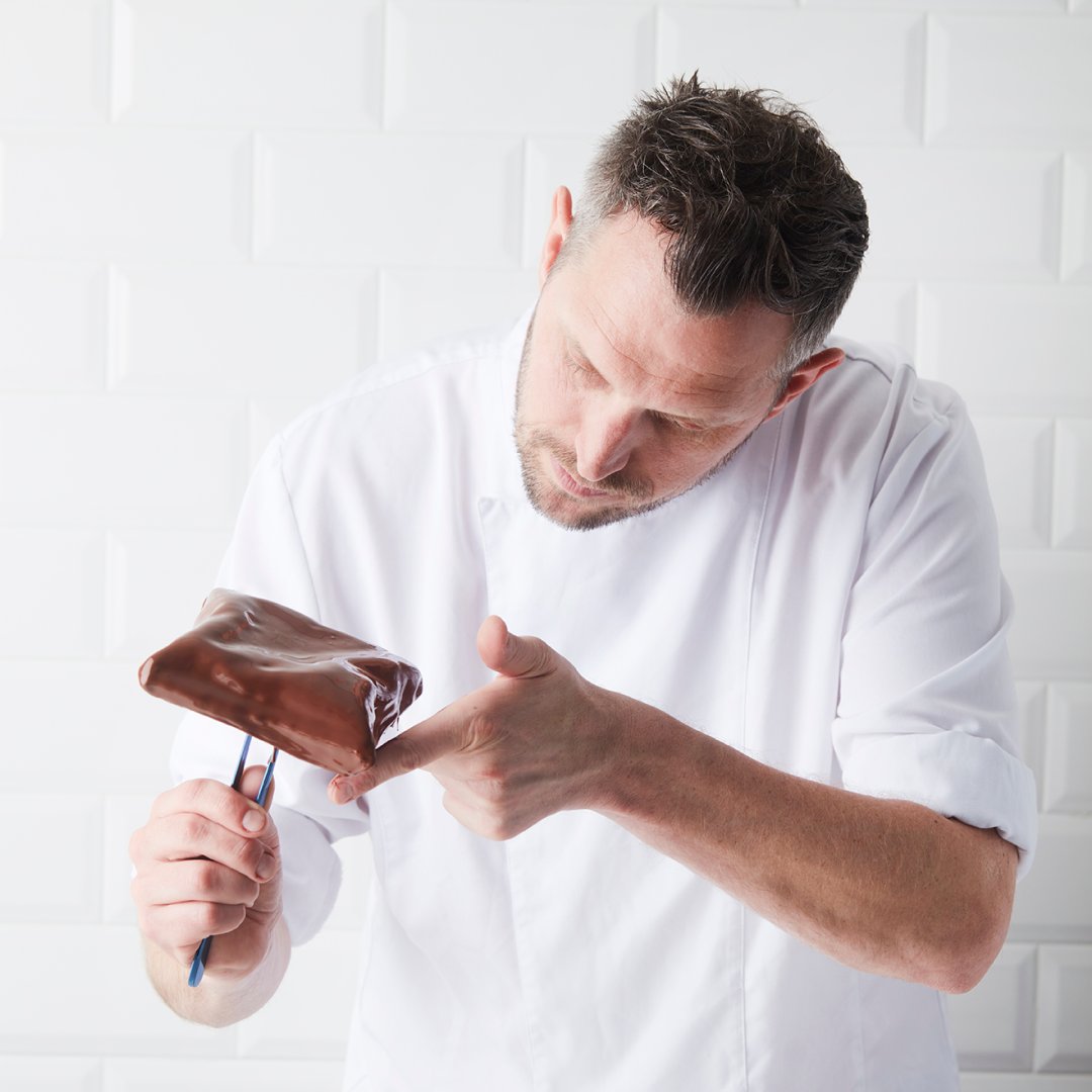 Happy International Chefs Day to all the Pastry maestros out there! 
✨Our objective has always been to continuously provide you with the finest chocolate, so you can keep creating, innovating, and inspiring us. 
#ExpressYourTrueNature #CacaoBarry #InternationalChefsDay