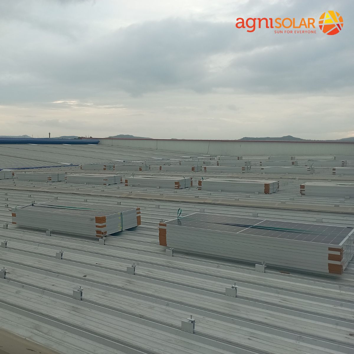 Agni_Solar's tweet image. Our solar panels are stacked with care, ready to be installed. Keep following for the latest updates! #InstallationInProgress #EcoFriendlyFuture
#industry #building
#solar #solarenergy
#solarpower #gogreen #renewableenergy
#conserveenergy
#rooftopsolar #sunforeveryone #savings