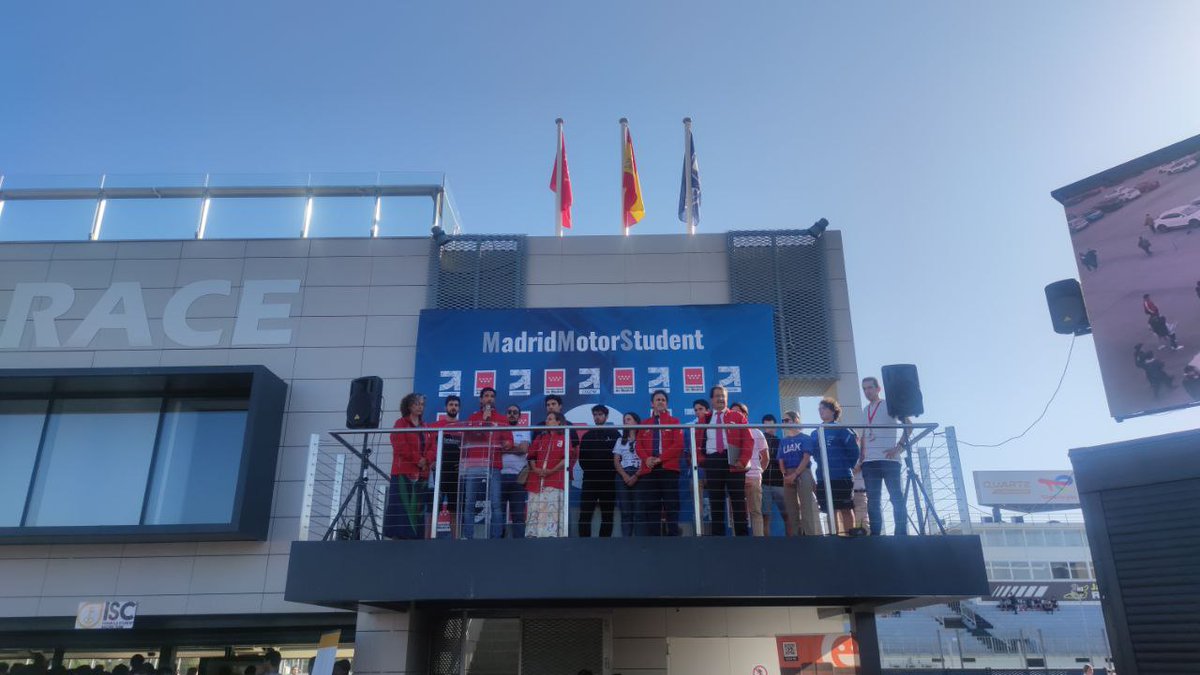 APIEM's tweet photo. 🔝 #APIEM participa en la tercera edición del #MadridMotorStudent, celebrado hoy en el Circuito del Jarama y organizado por el @cogitimadrid. El decano del COGITIM, José Antonio Galdón, ha destacado al colegio como puente para mejorar la excelencia de la formación. https://t.co/1MJQtiVTMc