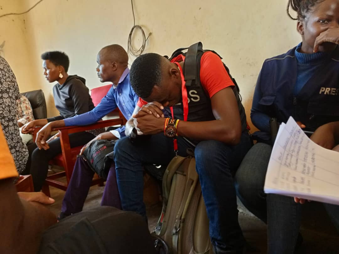 HRNJ-Uganda (@hrnjuganda) on Twitter photo At least 14 journalists were arrested while covering the return of <a href="/NUP_Ug/">National Unity Platform</a> Party President <a href="/HEBobiwine/">BOBI WINE</a> and detained for hours at Entebbe Police Station.We remind the #Uganda|n gov't of its obligation under international human rights standards to protect the rights of journalists At least 14 journalists were arrested while covering the return of <a href="/NUP_Ug/">National Unity Platform</a> Party President <a href="/HEBobiwine/">BOBI WINE</a> and detained for hours at Entebbe Police Station.We remind the #Uganda|n gov't of its obligation under international human rights standards to protect the rights of journalists