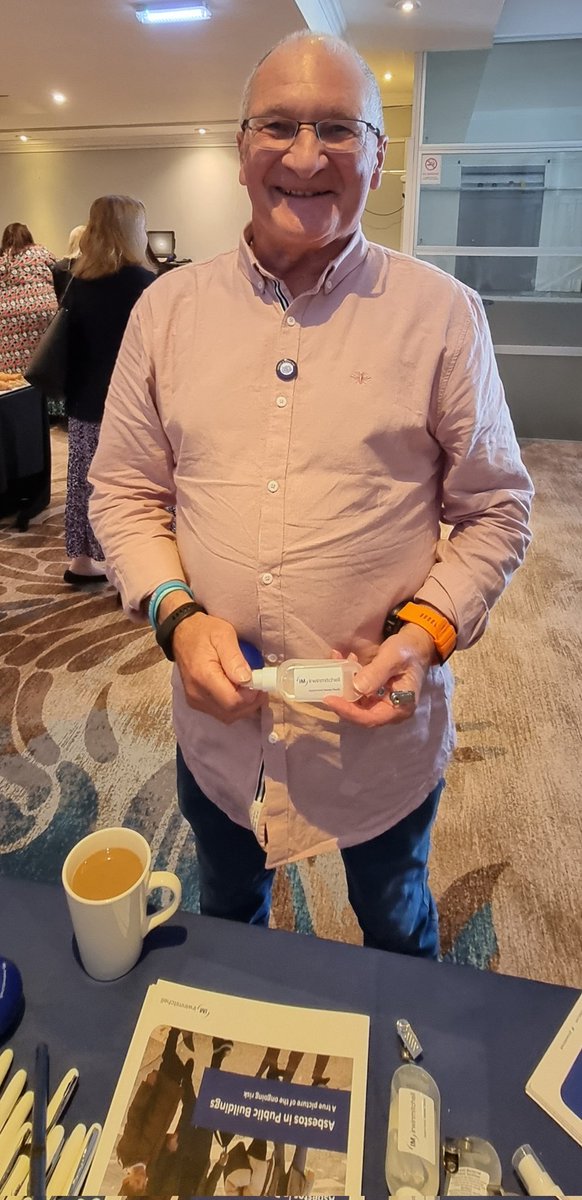 Lovely to meet Ron at the <a href="/Mesouk/">Mesothelioma UK</a> Patient &amp; Carer Day in #Brighton and hear all about his success at the #GreatNorthRun <a href="/ReadleyMeso/">READLEY 💙</a> #Imagine #Livingwithmesothelioma #Beaconofhope