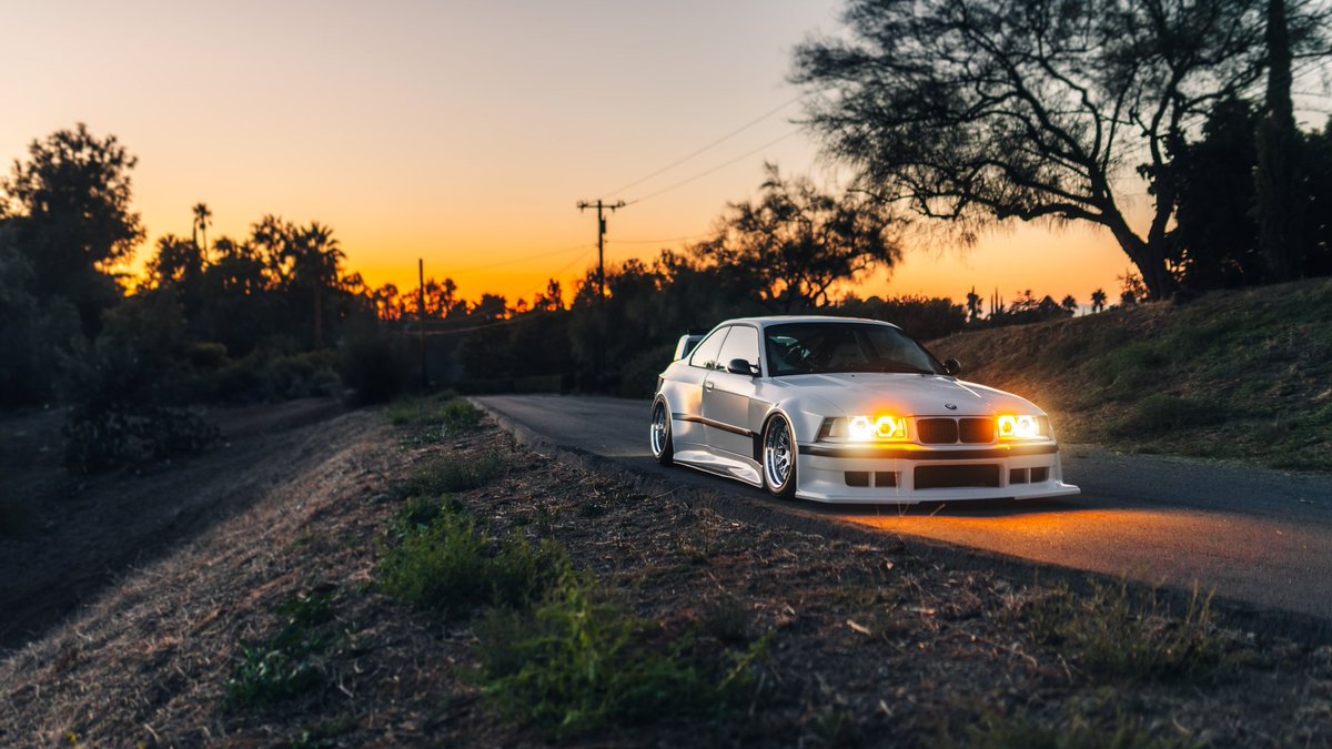 itsedmtz's tweet photo. chasing sunsets https://t.co/S16Y7CfYcK