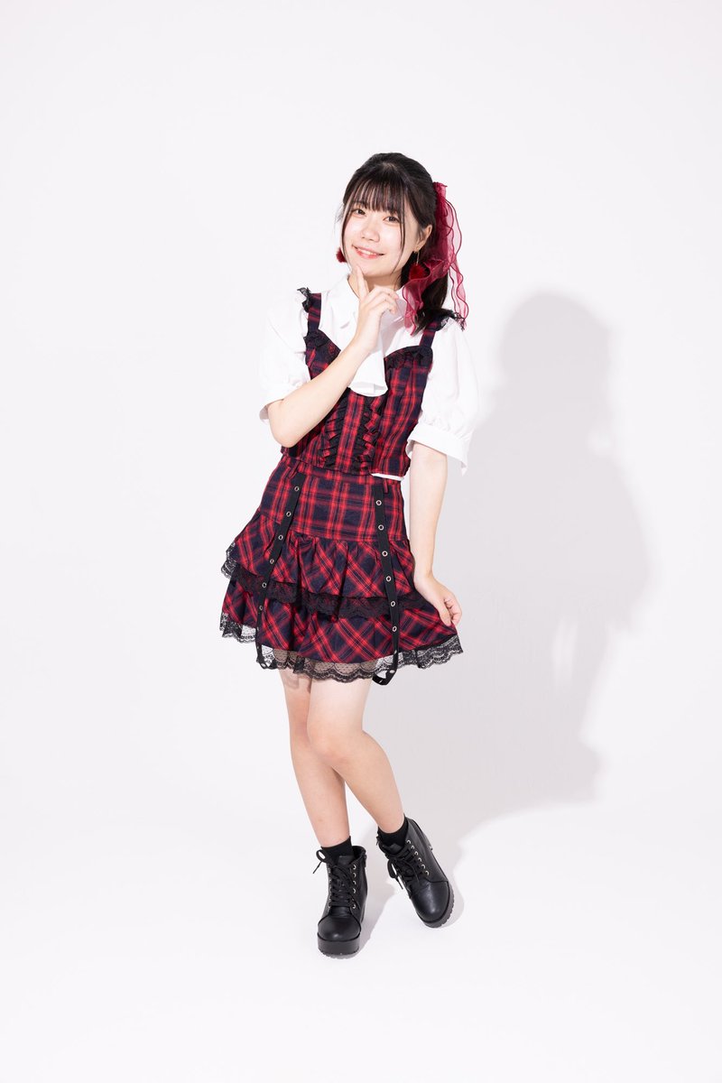 二科会会員・齋藤三郎　人気の赤いドレスの少女 二科会会員・齋藤三郎 人気の赤いドレスの少女 二科会会員・齋藤