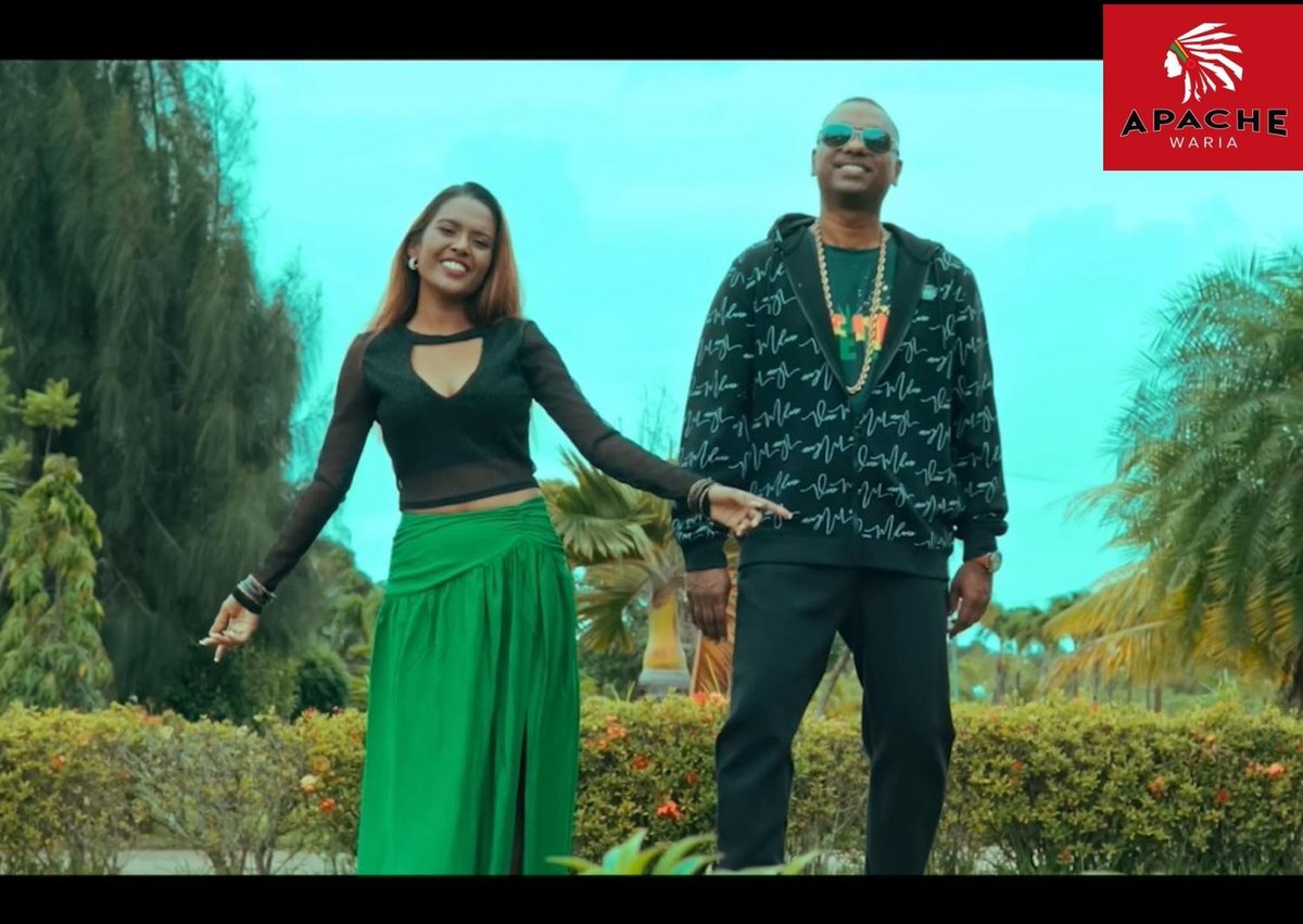 apache_waria's tweet image. We promised some 🔥new music and we always deliver on our promises. Swehta Oemraw and Apache Waria team up to bring you this one: Ab Na Jaibe. Watch the official video: bit.ly/3sHUxoL #ApacheWaria #CaribbeanMusic #ChutneyMusic #SocaMusic #GuyaneseMusic