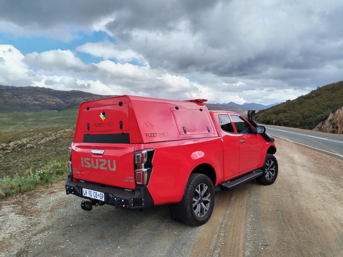 FleetAfrica's tweet image. 🚗 FleetAfrica: Crafting Specialised Vehicles in collaboration with OEMs 🛠️
 Feast your eyes on the impressive Isuzu Domestic First Responder Proto-type! 🤩 We take pride in tailoring our services to meet your every need. #InnovationInMotion #ClientFocused #TopQualityService