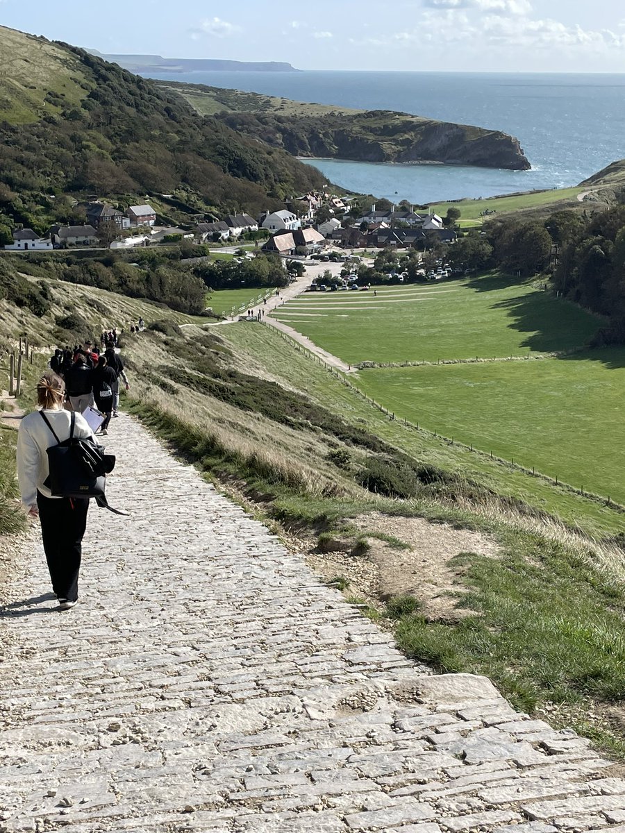 GeographyT77908's tweet photo. Day 2 - Wow - beautiful Natural attractions on the Jurassic Coast as we walked from Durdle Door to Lulworth Cove for part of the #UPS #expedition #ThomasHardy #farfromthemaddingcrowd #senseofplace #Geography #travel @TrinitySchBelvd @Trinity6thBelvd https://t.co/qpZRifXt8b
