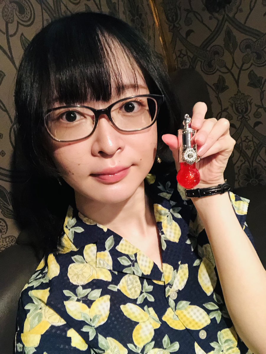 yngkurumi's tweet photo. ごまちゃんに去年もらった誕プレ、惜しんで2ヶ月前にやっと使ったよの報告(何もかもが遅い)
@kodama5ma https://t.co/J1x62ENCbp