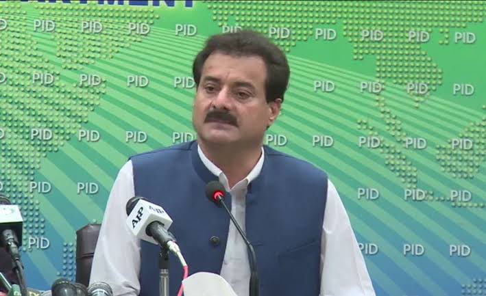 AsadAToor's tweet photo. 🚨🚨#BREAKING: After @UdarOfficial, sources claim in a while #PTI leader @Sadaqat_Ali also going to issue statement about his political future. #SadaqatAbbasi was “also” missing from last one month. https://t.co/Nw6jadzjxk
