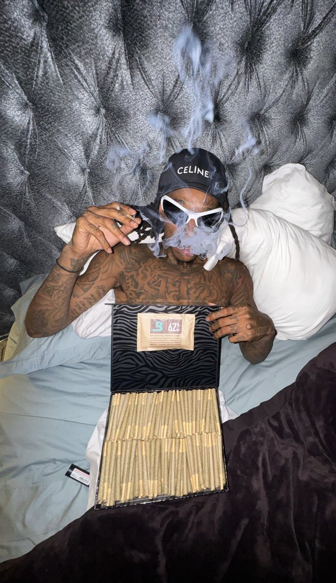 Wiz Khalifa tweet media