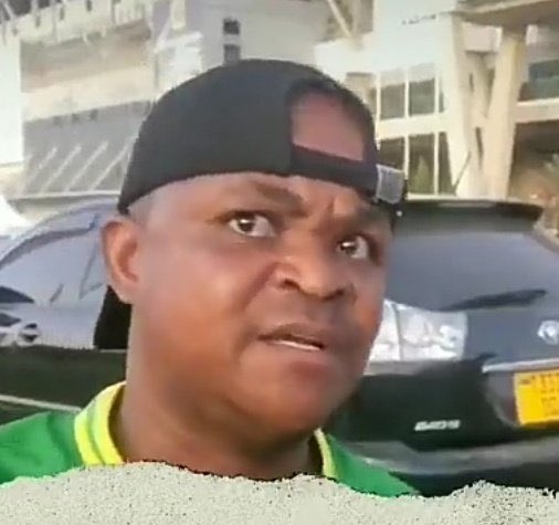 MmbettaJ's tweet photo. @Jambotv_ Saa ya CCM kuachia ngazi imefika sasa utaiona kila aina ya sarakasi #Hivi mfano CHADEMA wamewasikiliza na kuwakubalia kuandaa huo mkutano wao #halafu wakahutubia kwakutamka maneno(lugha)isiyokubalika na msajili ama kutangaza MAPINDUZI #CHADEMA hawataingia hatiani? https://t.co/Xjt6T9gTm4