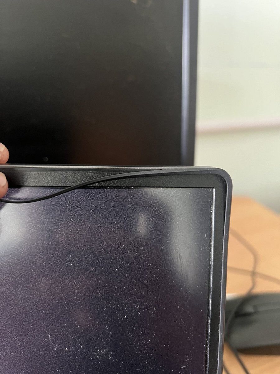 gowtham_b_h's tweet photo. I have a @ASUS ASUS Rog zephyrus g14 

It’s 2 years old now and the rubber frame are expanding and falling off  no proper response from any of the service centre near me 

Help me out with a solution @ASUSIndia @ASUS_ROG 

@PCDocNanda @TechBossIndia 
@LinusTech @MKBHD https://t.co/anq6OGCoTv
