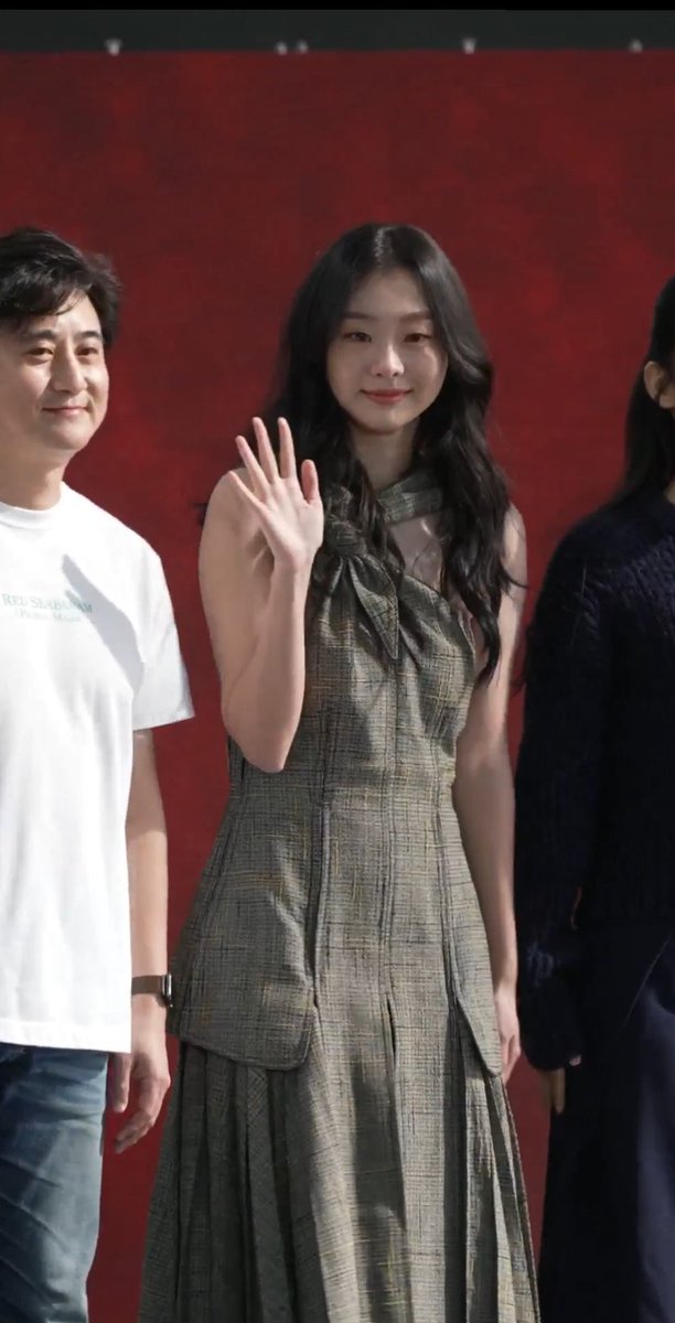 kimdamifiles's tweet photo. kim dami for soulmate outdoor greeting at biff 2023 ☆ https://t.co/8WWKM3Smsa