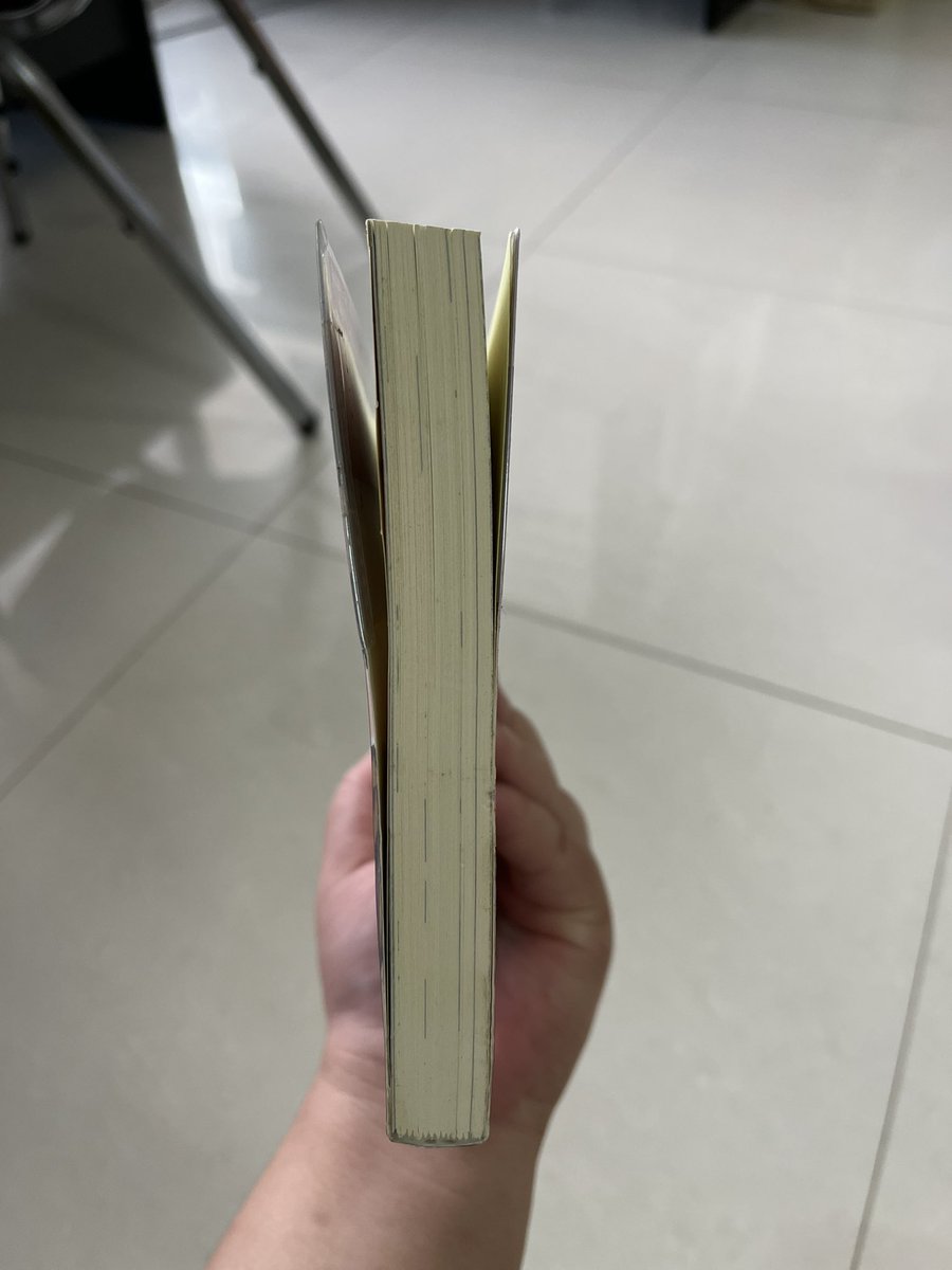 swdfjsj's tweet photo. เล่มละ 80 บาท ✅📓
ขอดูรูปเพิ่มเติมได้นะคะ ✨🧸
#หนังสือมือสอง #ส่งต่อหนังสือมือสอง #ส่งต่อหนังสือสภาพดี #หนังสือมือสองราคาถูก #นิยาย #ขายหนังสือมือสอง #หนังสือมือสองสภาพดี #นิยายวายมือสอง https://t.co/t7yIEbbA9N