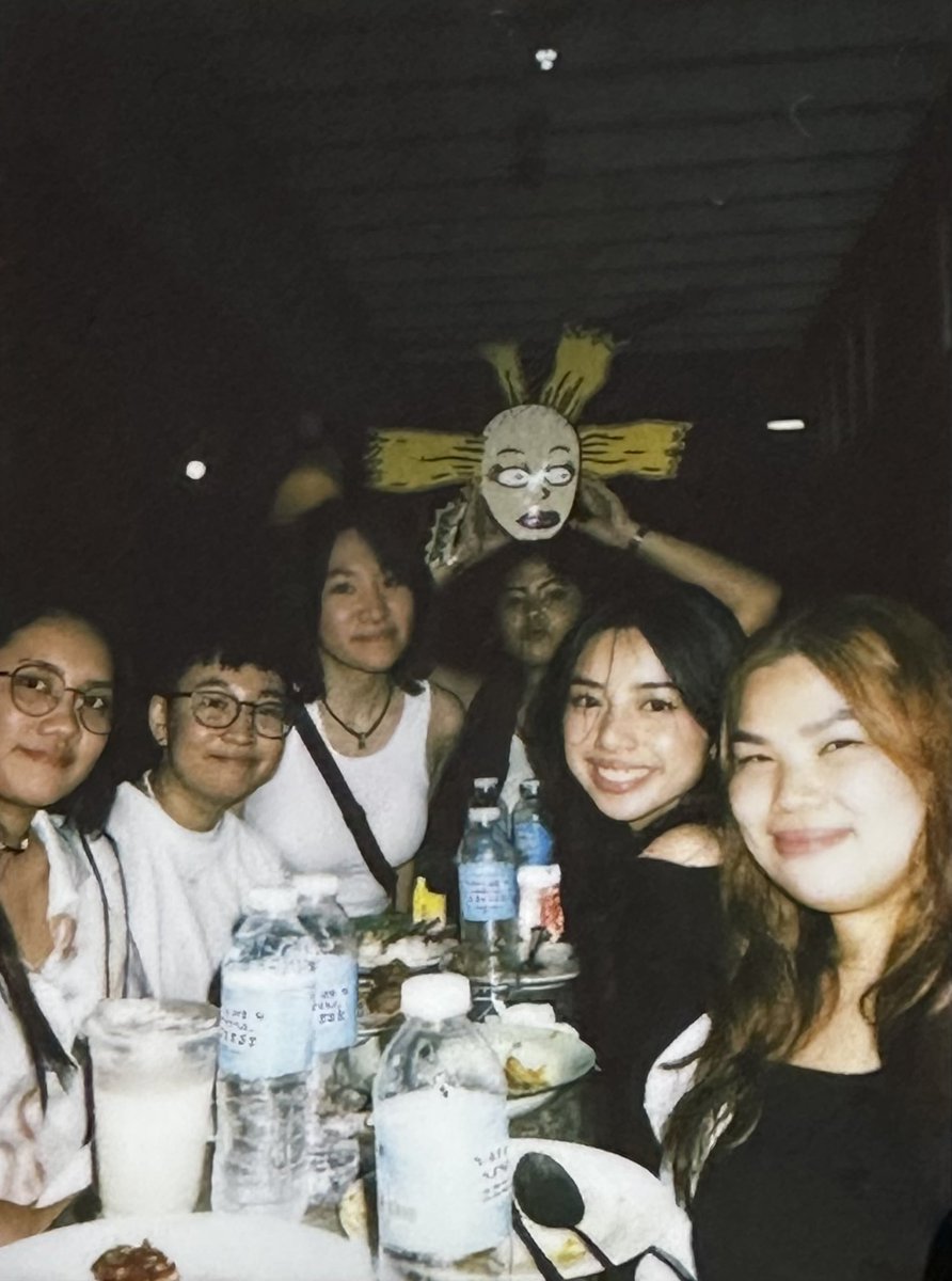 sonchaesthetic's tweet photo. oomfs to irls <3 @lostboychae @jeongjoonie @Chaengvelygram @jisoosbloodline @yjyiny https://t.co/G3bzQ89qM7