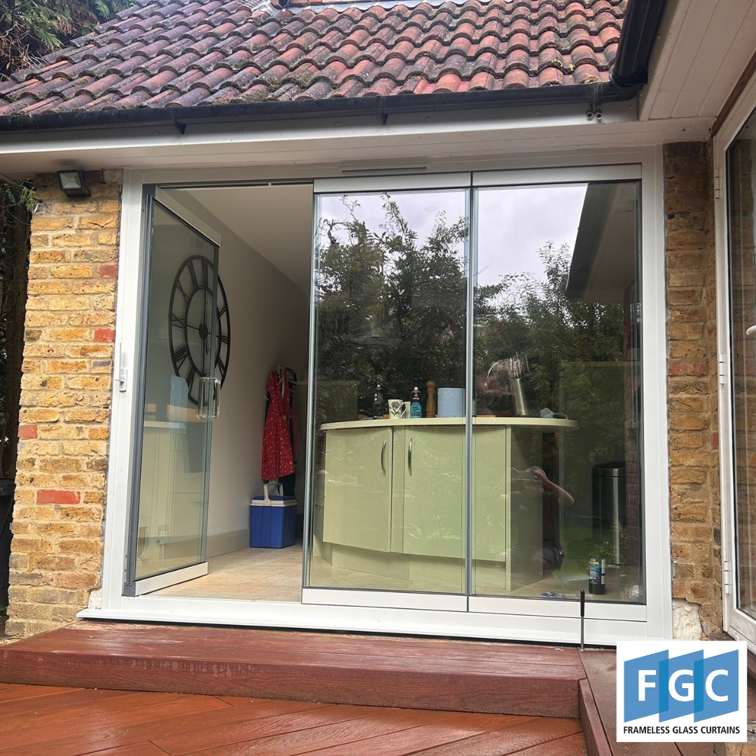 fgc_ltd's tweet photo. Frameless Glass Curtains are incredibly versatile. As the doors are not hinged together you can decide how many doors you have open. You still have a lead traffic door, meaning you can use these doors as a main back door to your property.
#extensionproject #beautifulgarden https://t.co/plm9EKya5L