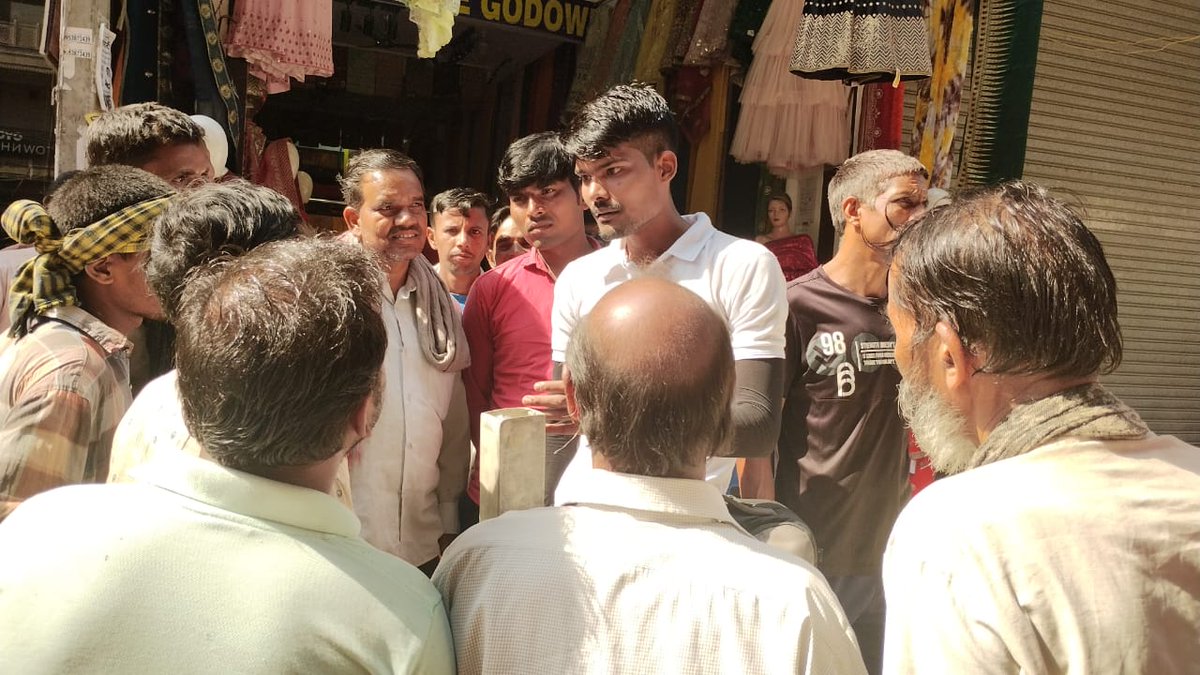 Sarfraz_dss's tweet photo. Today 05/10/2023 India Labourline Outreach at Palam Labour Chowk. We recieved 07 Non Payment of wages cases and we distribute Pamplet and  Hazari Card,
@LabourlineDelhi @ILabourline @IndiaWpc https://t.co/0SVkm7SFjj
