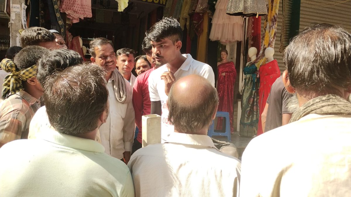 Sarfraz_dss's tweet photo. Today 05/10/2023 India Labourline Outreach at Palam Labour Chowk. We recieved 07 Non Payment of wages cases and we distribute Pamplet and  Hazari Card,
@LabourlineDelhi @ILabourline @IndiaWpc https://t.co/0SVkm7SFjj