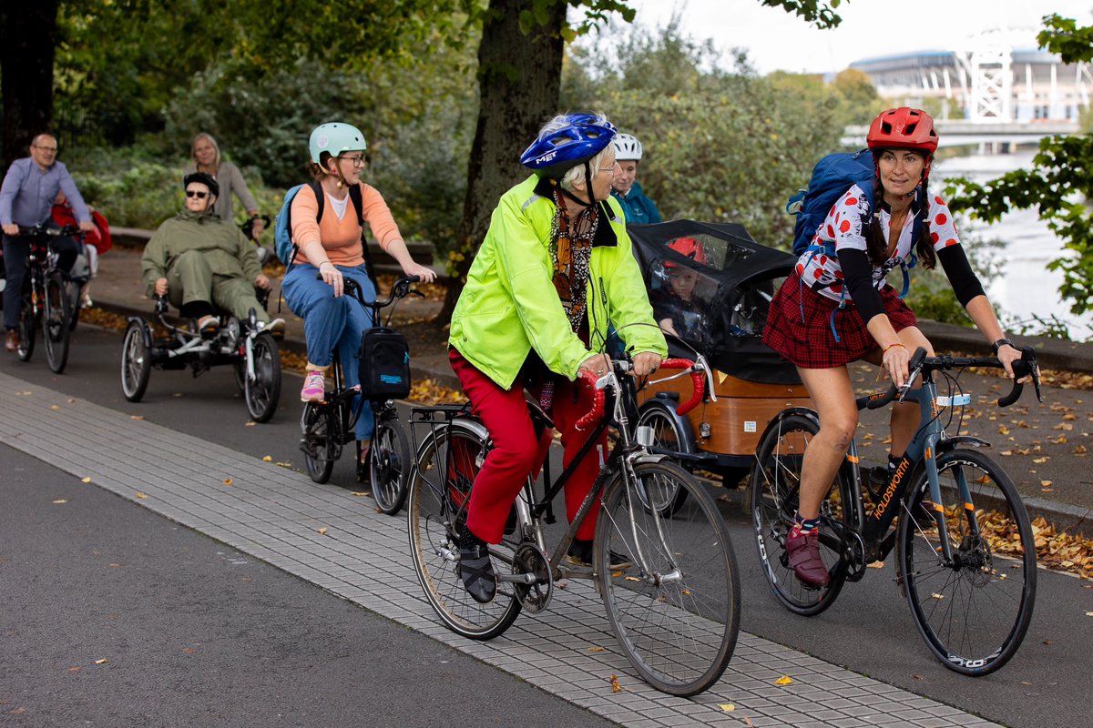 Lots to reflect on about how we get more people on bikes after yesterday’s #activetravel10 but for the moment I’m enjoying the fact that here in Wales we have so many people who are committed to doing ‘what’s right not what’s easy.’