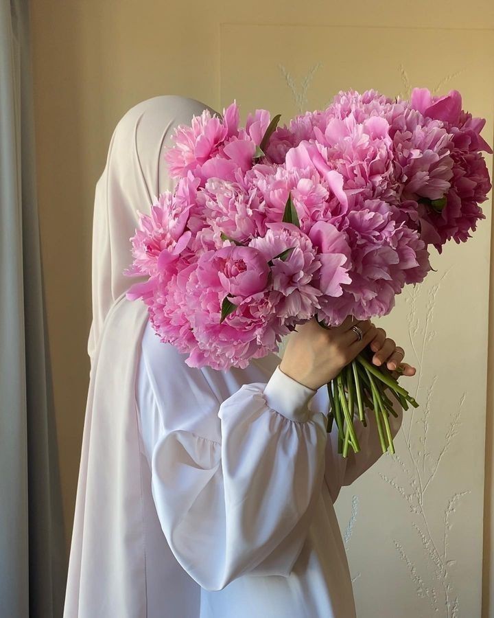 في مثل هذا اليوم يصادف #يوم_المعلم_العالمي أسال الله أن يحفظ معلمينا ومدرسينا
❤️
#يوم_المعلم_العالمي