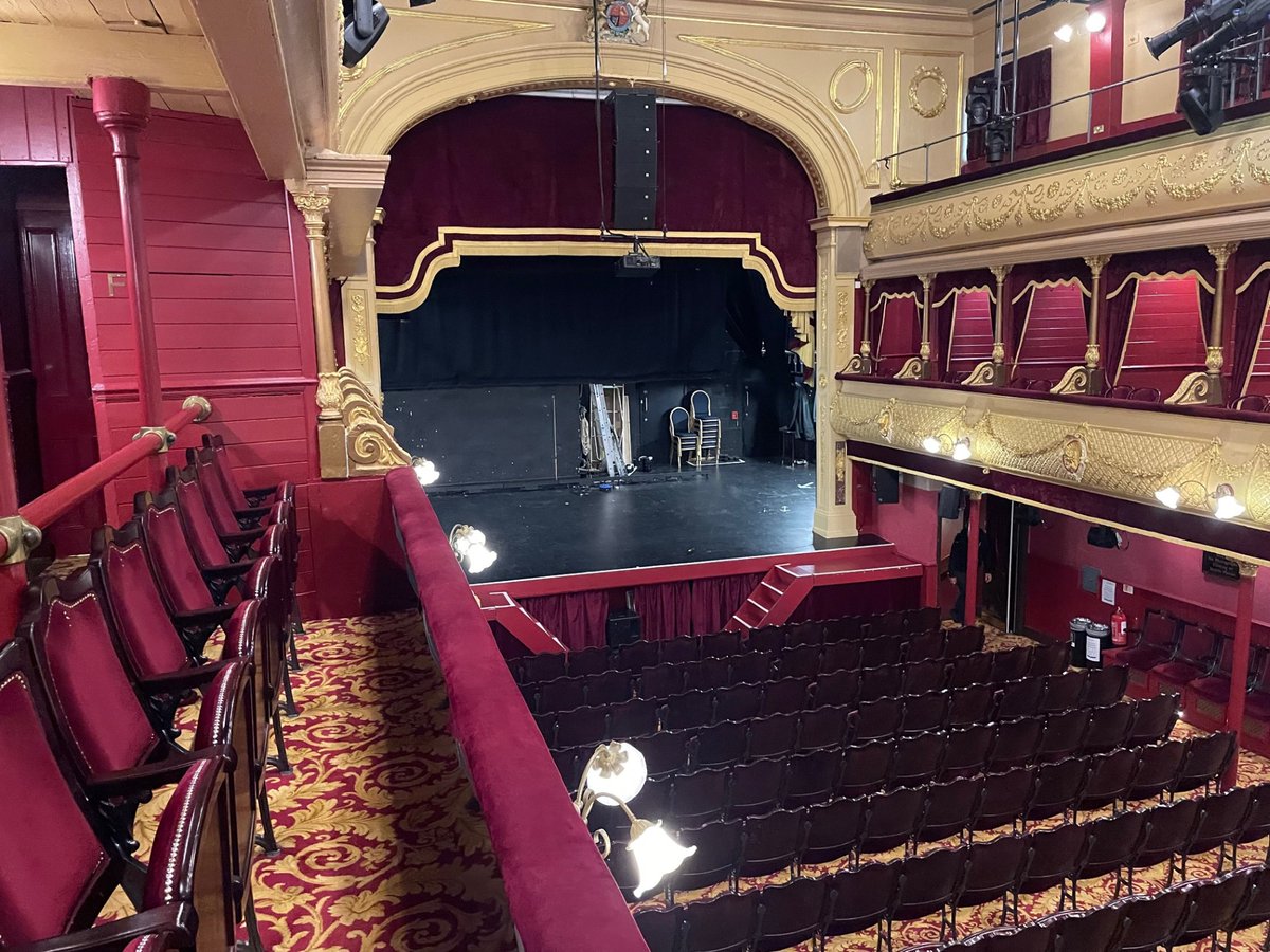 SeacroftGPS's tweet photo. Yesterday Headteachers from @LeedsEastPP met at @CityVarieties @LeedsTheatres @northernballet @LeedsPlayhouse to finalise plans for the CPD event for staff as part of our 10 year anniversary arts legacy and to ensure we're ready for the big event on 5th December. We can't wait. https://t.co/BgBZnWWm1G