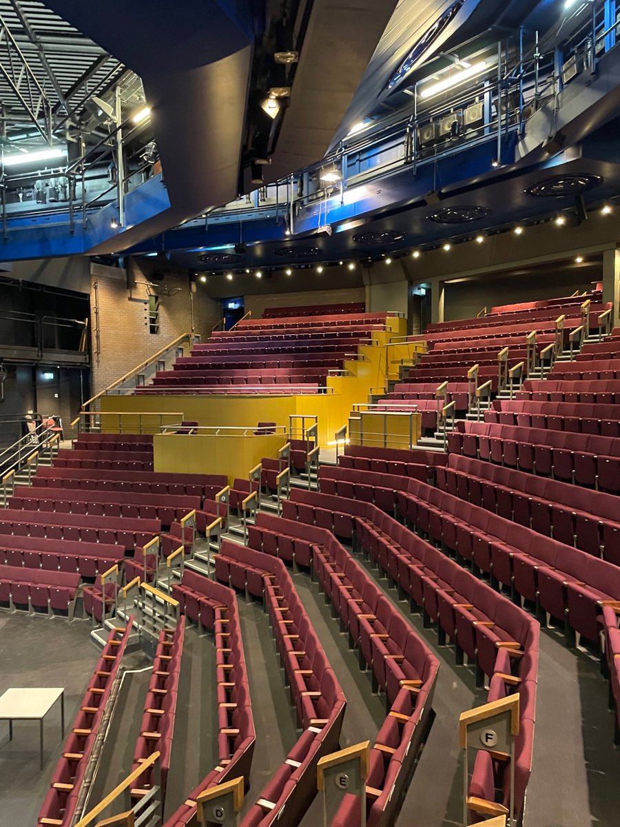 Seacroft Grange Primary School (@seacroftgps) on Twitter photo Yesterday Headteachers from <a href="/LeedsEastPP/">LeedsEastPrimaryPartnership</a> met at <a href="/CityVarieties/">City Varieties Music Hall</a> <a href="/LeedsTheatres/">Leeds Heritage Theatres</a> <a href="/northernballet/">Northern Ballet</a> <a href="/LeedsPlayhouse/">Leeds Playhouse</a> to finalise plans for the CPD event for staff as part of our 10 year anniversary arts legacy and to ensure we're ready for the big event on 5th December. We can't wait. Yesterday Headteachers from <a href="/LeedsEastPP/">LeedsEastPrimaryPartnership</a> met at <a href="/CityVarieties/">City Varieties Music Hall</a> <a href="/LeedsTheatres/">Leeds Heritage Theatres</a> <a href="/northernballet/">Northern Ballet</a> <a href="/LeedsPlayhouse/">Leeds Playhouse</a> to finalise plans for the CPD event for staff as part of our 10 year anniversary arts legacy and to ensure we're ready for the big event on 5th December. We can't wait.