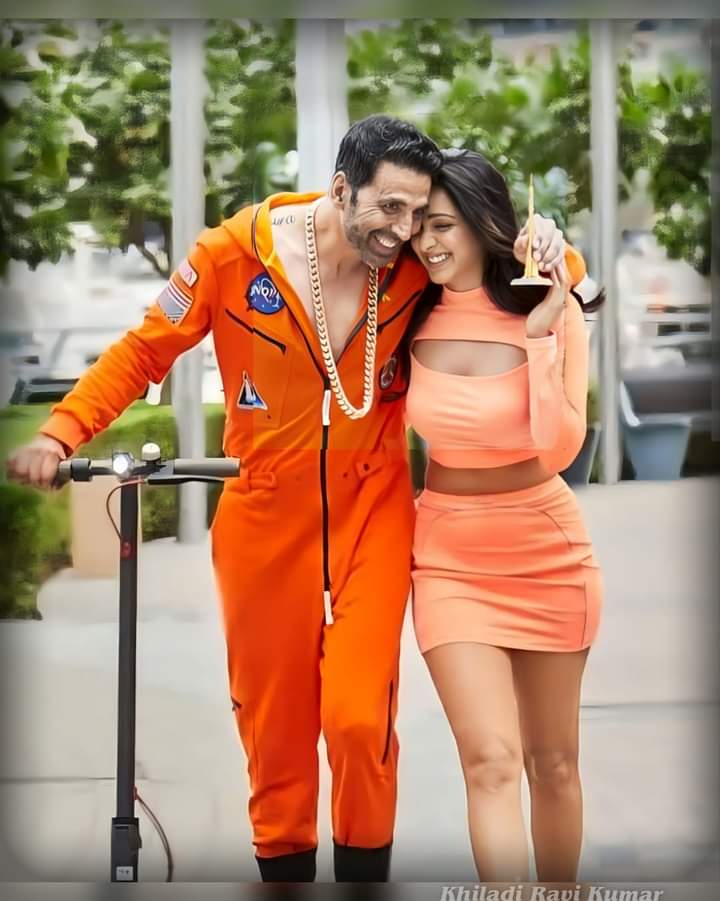 Bhanwarlalcha's tweet photo. रास्ते वही होंगे और नज़ारे वही होंगे,
पर हमसफ़र अब हम तुम्हारे नहीं होंगे।
#Akshaykumar #lovestatus #Akshaykumarlive #smiletolife #viralpost #Khiladikumar #Akkilovers https://t.co/6z2QipR2ae