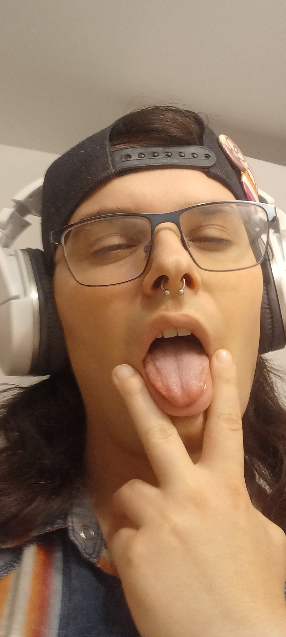 Me with no make up on https://t.co/5OyupWj9IB