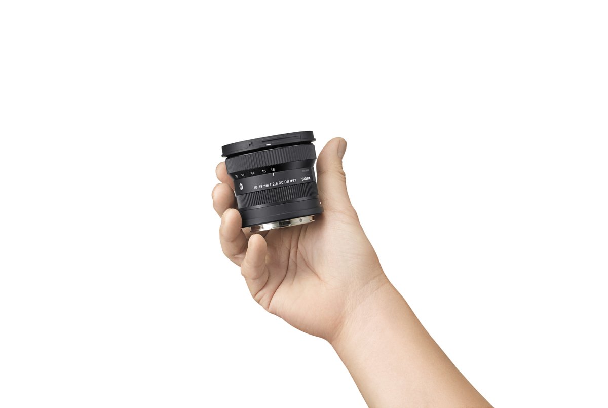 Sigma_Japan's tweet photo. 【新製品】
あらゆる用途とシーンに最適な高い表現力と機動性を持つ、世界最小最軽量のAPS-C用超広角ズームレンズ #SIGMA 10-18mm F2.8 DC DN | Contemporaryの発表および発売日決定をご案内します。
https://t.co/wp926hhL9K
#SIGMA1018mmContemporary
#Lマウント ソニー #Eマウント #Xマウント https://t.co/tTjCSGX79f