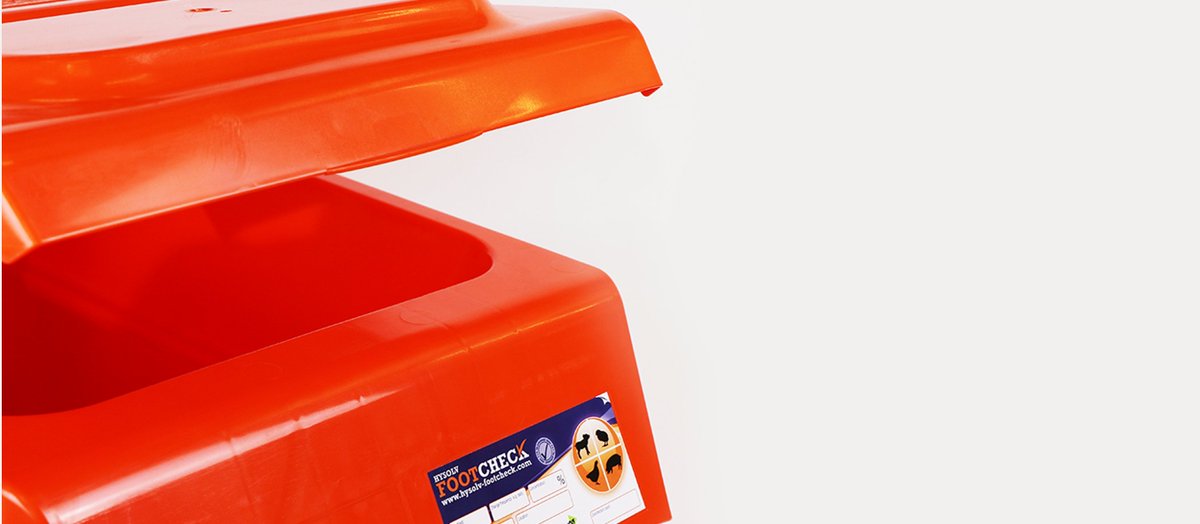 Essential for compliance: FootCHECK Foot Dips! Increase the standard of footwear disinfection by ensuring the correct concentration is used, enhance your biosecurity, and increase audit compliance. loom.ly/gwWmcBk #Biosecurity #Poultry #Farming #Agriculture