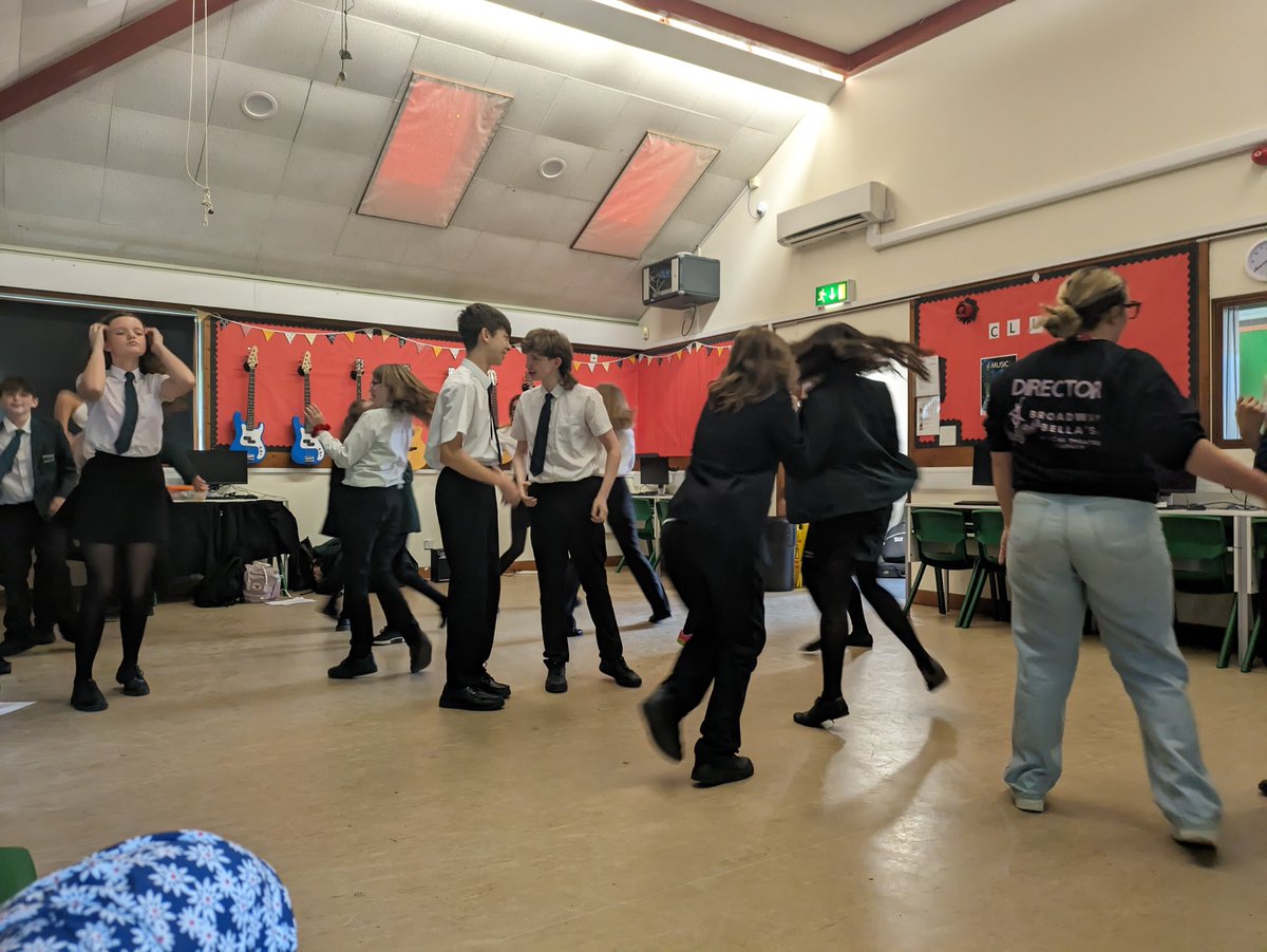 A group of students had a blast with Gabriella from Broadway Bella's Musical Theatre Company. We are really looking forward to developing this link and having Gabriella work with us on a more regular basis. #MusicalTheatre #Drama #Dance #PerformingArts