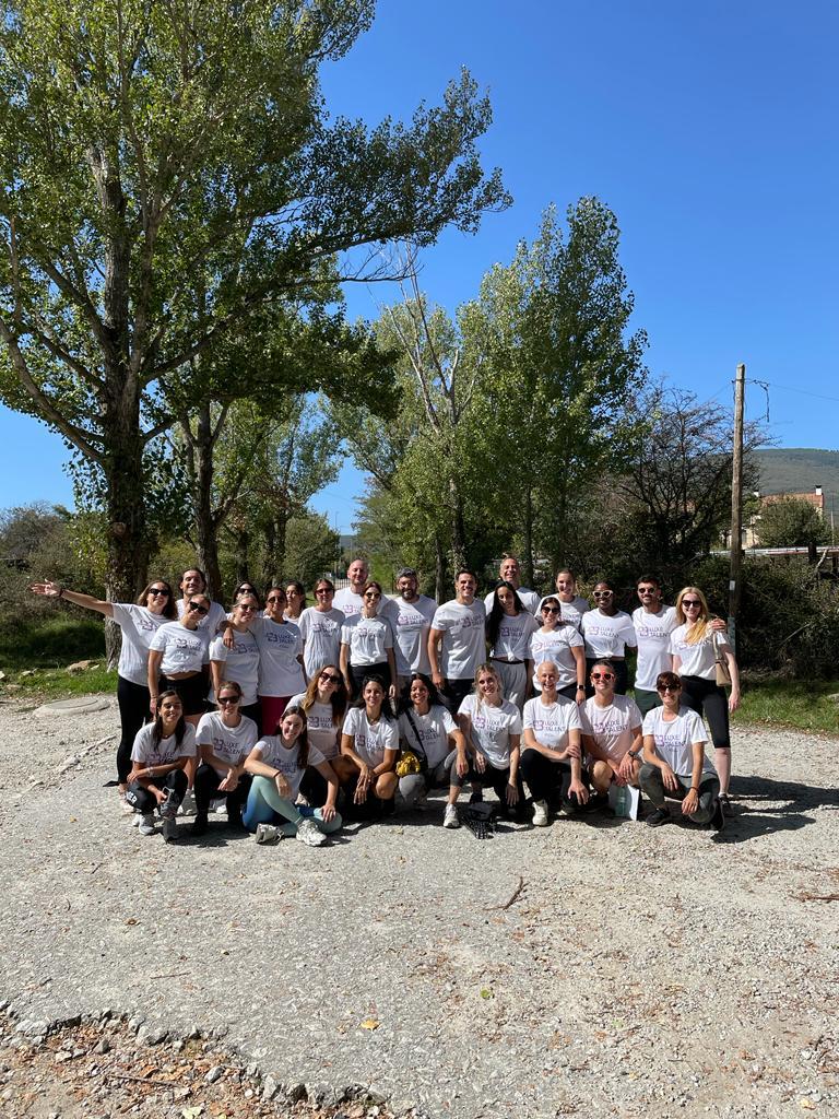 We've been workshopping! 🚀

🤝 It was a workshop designed to strengthen our team bonds, combining strategic meetings with a healthy dose of fun and sport inspired by the Olympics. 🏅

#Teamwork #Workshop #LuxeTalent #TeamBuilding #RetailAcademy