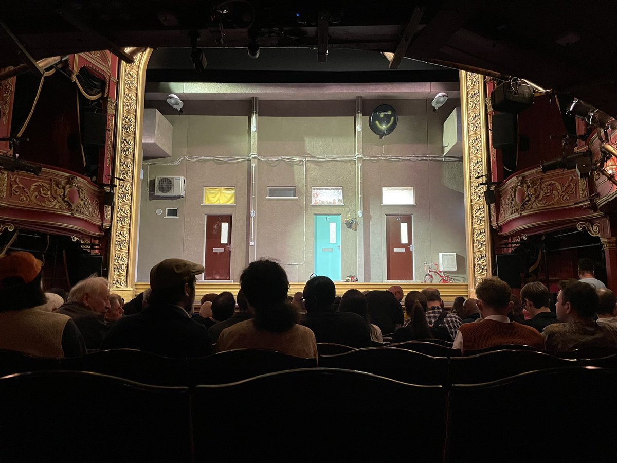 DaveChurch_'s tweet photo. Saw this wonderful production of #ABeautifulThing @stratfordeast last night. It was SO uplifting, heartfelt and raw with emotion. It ends this Saturday. if you can get tickets - GO! https://t.co/49s7an5xDa