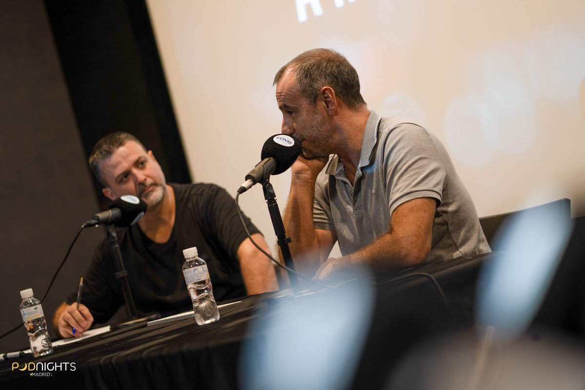 ¿Viniste a la última <a href="/Podnights_Mad/">Podnights Madrid</a> con <a href="/Amicrodescu/">A Micro Descubierto</a> en <a href="/artmetropol/">Artistic Metropol</a>? ¿Quieres saber si nuestro fotógrafo te cazó con su cámara?

¡Atento/a al álbum de fotos de esa Podnight! 

No dudes en compartir tu foto y etiquetarnos ;) photos.app.goo.gl/AkJCc3116PRDTF…