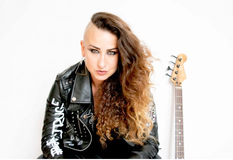 LaguíaGO! Burgos (@go_burgos) on Twitter photo <a href="/RLaTremendita/">Rosario LaTremendita</a> es una talentosa compositora, letrista y multiinstrumentista fusiona géneros como electrónica, funk, jazz y lo experimental en su espectáculo en Burgos.
¡No te pierdas esta experiencia musical! 🔥 <a href="/Fundcajaburgos/">Fundación Caja de Burgos</a>
📅 7 de octubre
🕡 19:30 h.
📍Cultural Cordón <a href="/RLaTremendita/">Rosario LaTremendita</a> es una talentosa compositora, letrista y multiinstrumentista fusiona géneros como electrónica, funk, jazz y lo experimental en su espectáculo en Burgos.
¡No te pierdas esta experiencia musical! 🔥 <a href="/Fundcajaburgos/">Fundación Caja de Burgos</a>
📅 7 de octubre
🕡 19:30 h.
📍Cultural Cordón