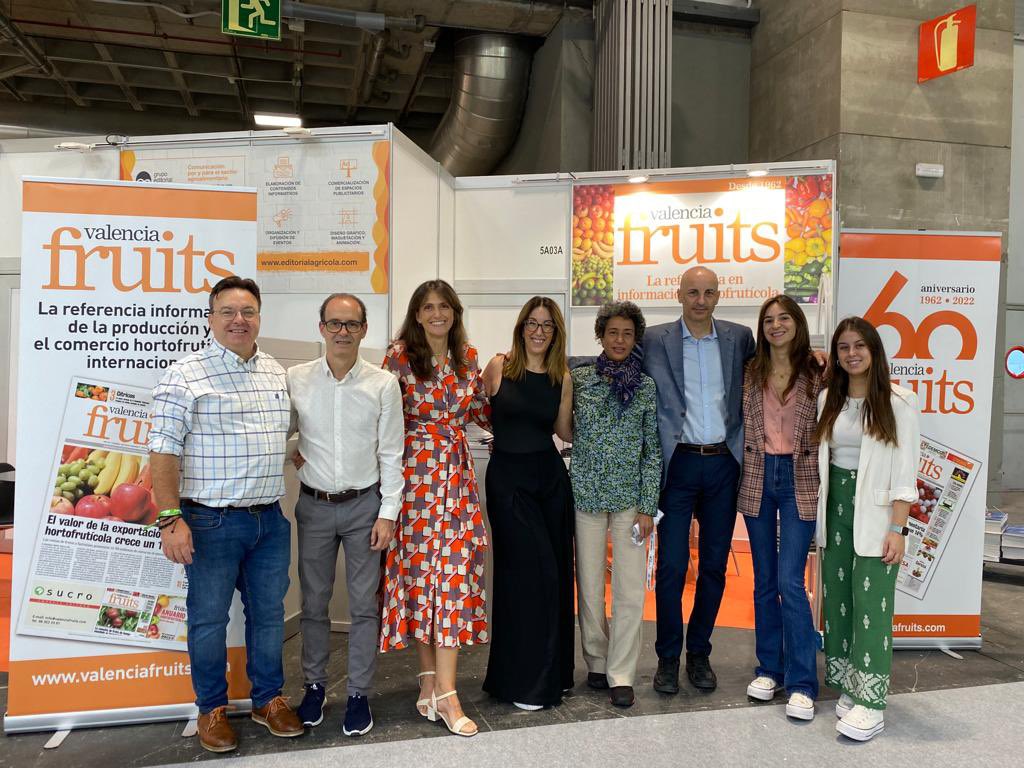 Valencia Fruits (@valenciafruits) on Twitter photo El equipo de <a href="/valenciafruits/">Valencia Fruits</a> listo para afrontar el último día de <a href="/FruitAttraction/">Fruit Attraction</a> en <a href="/IFEMA/">IFEMA MADRID</a> MADRID 🍓🍇🥑🍎🍊🍒🍋 El equipo de <a href="/valenciafruits/">Valencia Fruits</a> listo para afrontar el último día de <a href="/FruitAttraction/">Fruit Attraction</a> en <a href="/IFEMA/">IFEMA MADRID</a> MADRID 🍓🍇🥑🍎🍊🍒🍋