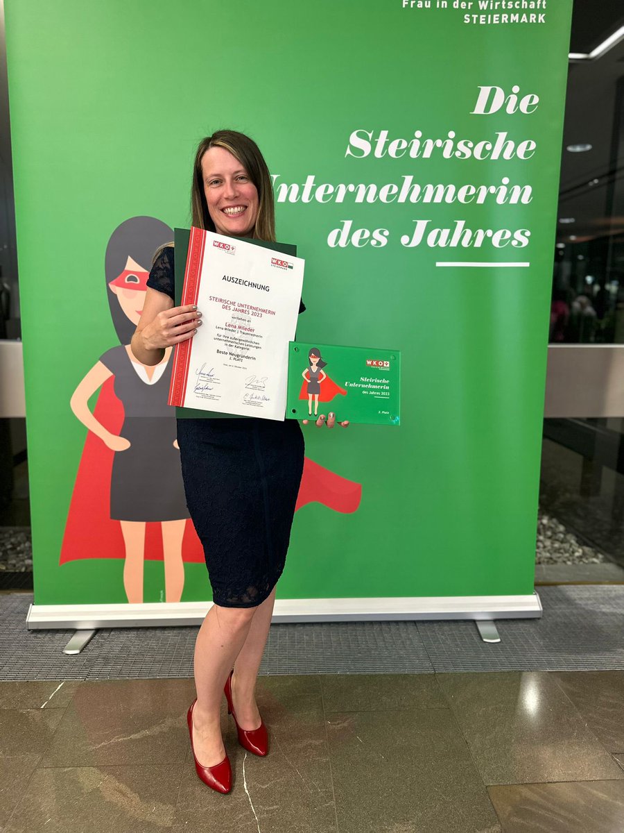 trauerede's tweet image. 😍🏆 Überglücklich und stolz! Gestern wurde ich von der #WKO Frau in der Wirtschaft #steiermark zur zweitbesten  #Neugründerin des Jahres ausgezeichnet! ✨ #UnternehmerinDesJahres #newcomer @wkstmk #WKOSteiermark #Überwältigt #frauinderwirtschaft #auszeichnung #prämierung