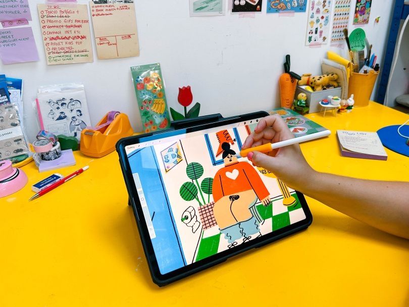 Ooh, we love! Illustrator Tess Smith-Roberts' debut book tackles the weird and wild world of modern dating bit.ly/46iKntm cc @tesssmithrobert 👀 ❤️