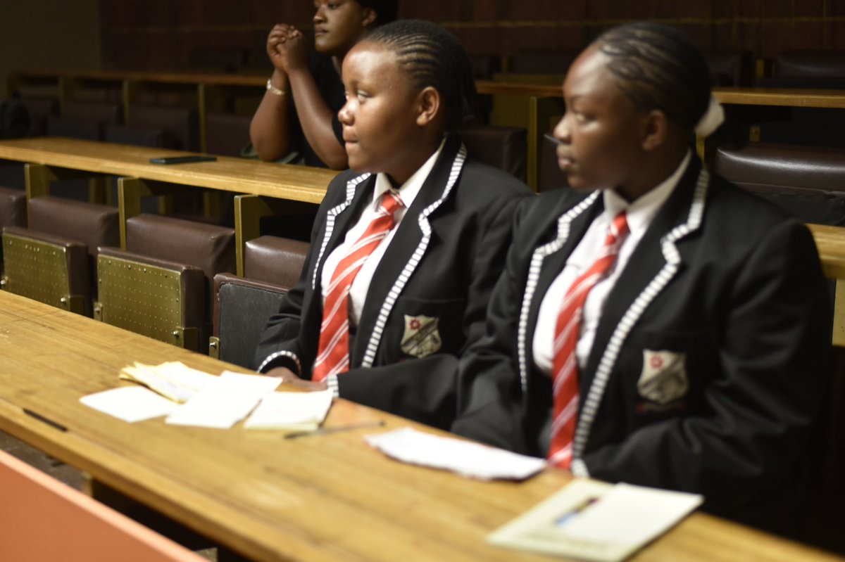 CHR_HumanRights's tweet photo. **court in session**
#schoolsmoot #uptuks #moot #nsmcc https://t.co/LQsGRuIl0Z