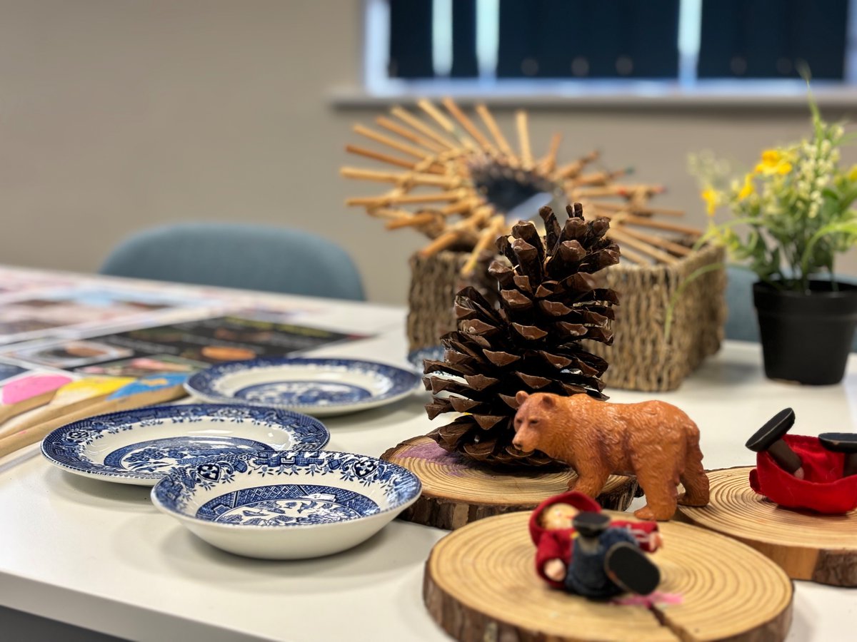 Our Early Years Lead Team day ready to go! <a href="/LitherlandMoss/">Litherland Moss</a> @THFTrust <a href="/HalsneadNursery/">HalsneadNursery</a> <a href="/PalacefieldsPS/">Palace Fields Primary School</a> <a href="/Daresburyschool/">Daresbury Primary Sc</a> <a href="/BCastlefields/">Bridgewater Park Primary School Castlefields</a>